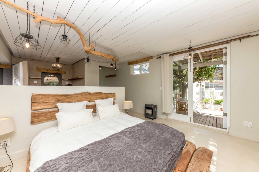 To Let 4 Bedroom Property for Rent in Overkloof Western Cape